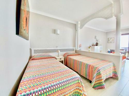 Ocean And Sun Studio Apartment