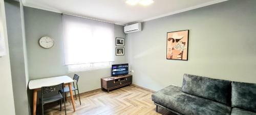 Apartamenti2v1 - 21 Dhjetori