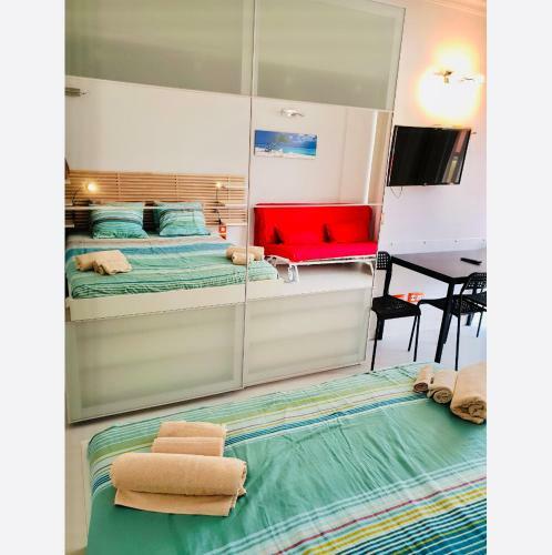 Apartamento Materdei Guesthouse Edificio Palmeras Playa