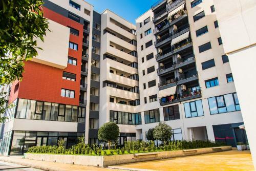 West Business Apartments