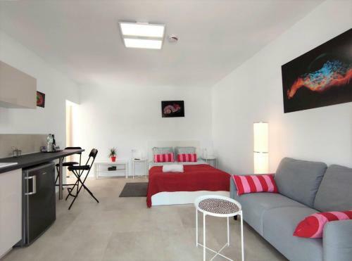 Apartamento Fantastico Studio With Balcony