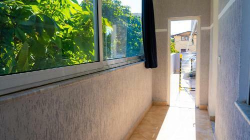 Easy Living Apartment