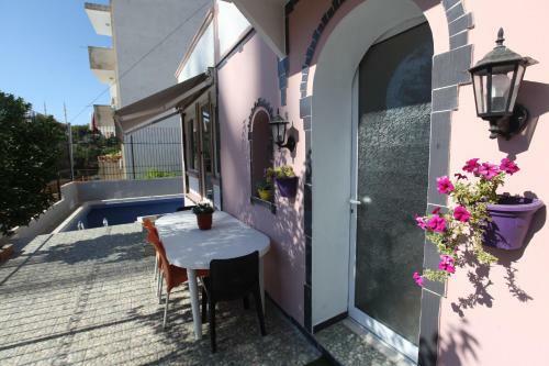Apartamento Castle Vila Of Tirana