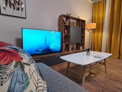 Apartamento New Warm Comfy Condo Central Tirana (With Balcony)