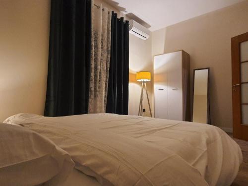 Apartamento New Warm Comfy Condo Central Tirana (With Balcony)