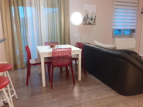 Lake View Apartment 2