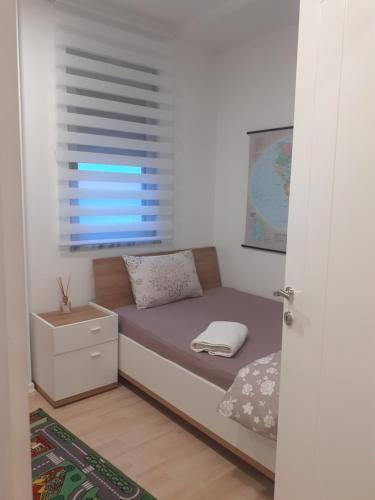 Lake View Apartment 2