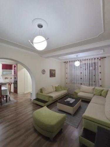 Lovely Modern Apartment(2 Beds+2 Baths) In A Villa