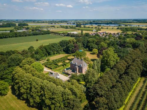 Bed & Breakfast Kasteel Ophemert