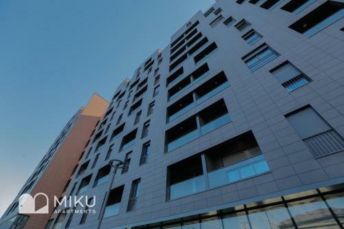 Miku Apartment-elegant 1bd Apartment At Olympic Residence