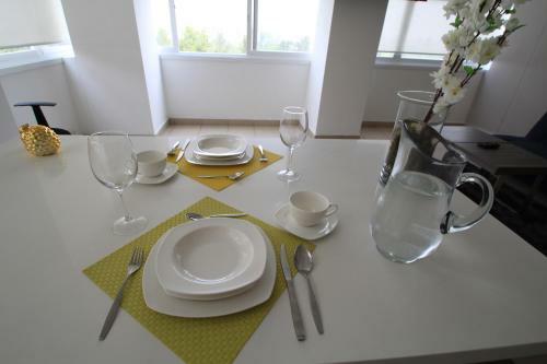 Boutique Apartment Downtown 707 Two Bedrooms