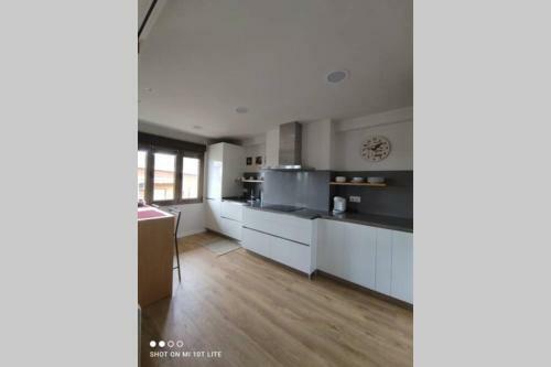 Apartamento Un Balc�n Sobre El Rio Sella