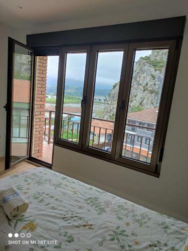 Apartamento Un Balc�n Sobre El Rio Sella
