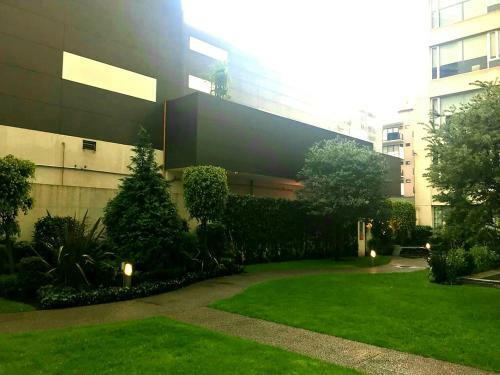 Hostal Room In Residential Wtc