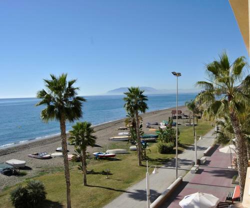 Apartamento Frente Al Mar,primera Linea De Playa