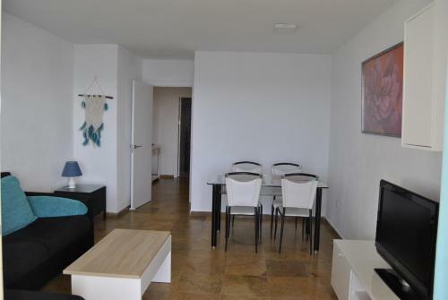 Apartamento Frente Al Mar,primera Linea
