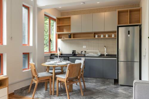 Art Deco & Modern Apt With Rooftop In Condesa!