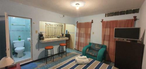 Hostal Departamento Comodo Muy Cercano Al Aeropuerto