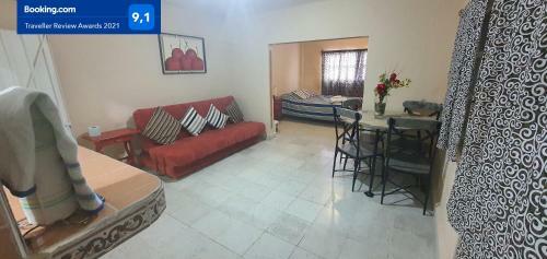Hostal Departamento Comodo Muy Cercano Al Aeropuerto