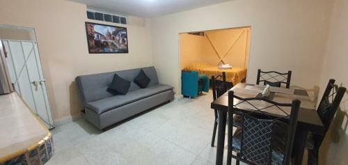 Hostal Departamento Comodo Muy Cercano Al Aeropuerto