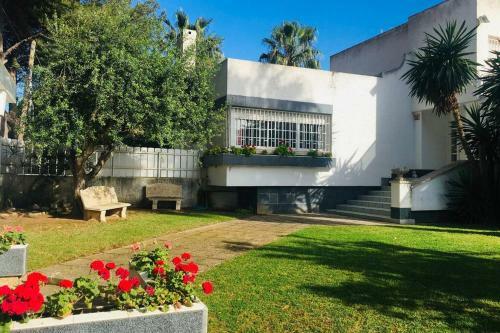 Villa Estilo Californiano Con Piscina