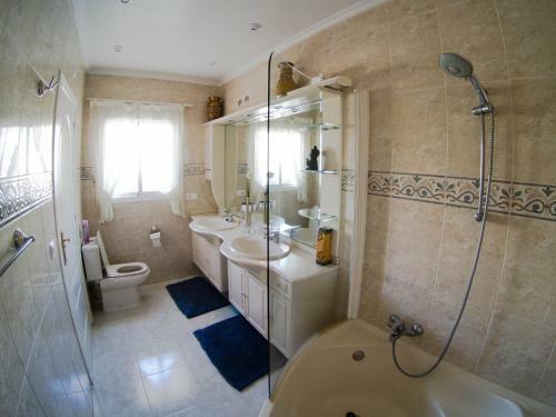 Villa House In Quesada With Swiming Pool