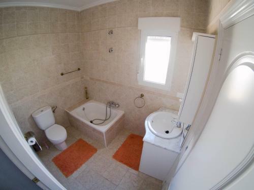 Villa House In Quesada With Swiming Pool