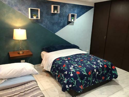 Caravansaro Horacio 1719 Polanco