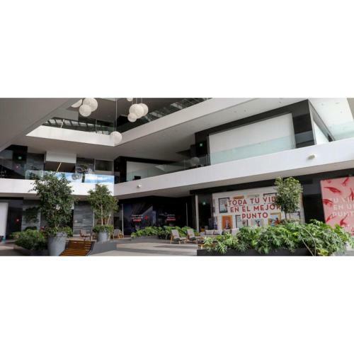 Luxurious Apartment With Amenities Near Santa Fe