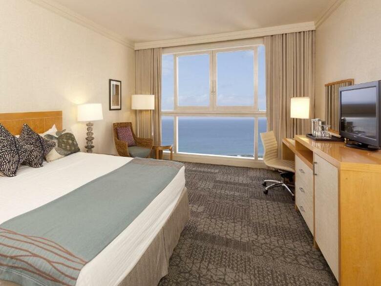 Hawaii Prince Hotel