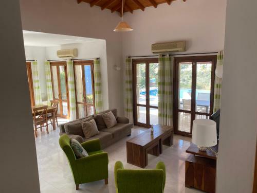 Villa Anemonas With Private Pool, Aphrodite Hills Golf & Spa Resort