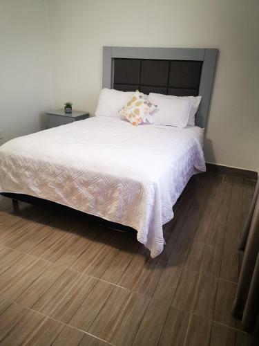 2-bedroom Apartment Centrally Located, Near Us Consulate