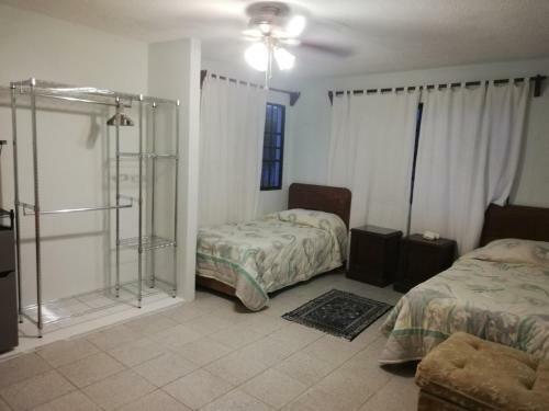Dos Habitaciones Con Ba�o Privado Y Entrada Independiente
