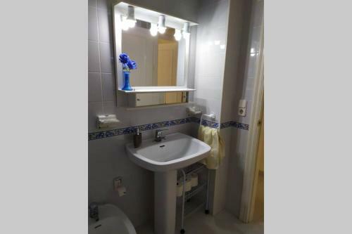 Acogedor Apartamento A 100 M. de Pinares Y Playa
