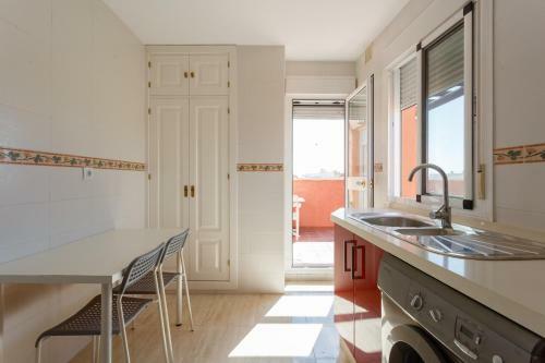 Parque Sol Apartment Free Parking By Cadiz4rentals