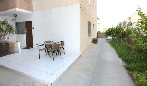 Apartamento 930m To Beach-2 Bedroom+veranda-perfect Located
