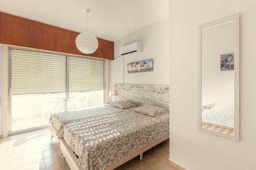 Apartamento Furnished Seafront Studio