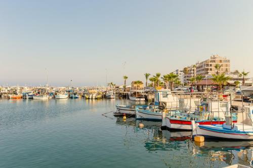 Apartamento Furnished Seafront Studio