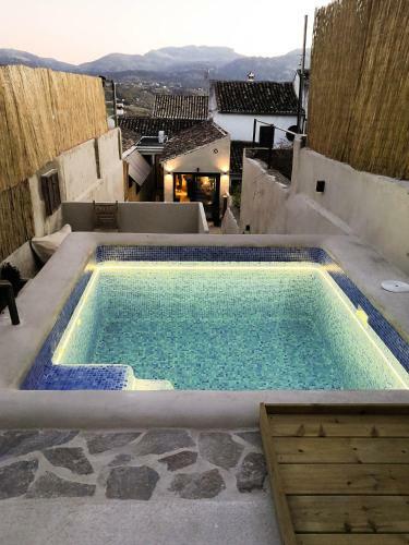 Ronda Center Apartments With Pool