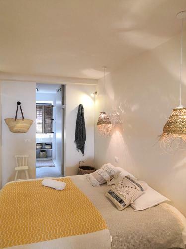 Ronda Center Apartments With Pool