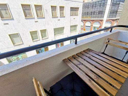 Beachy Keen City Apartment