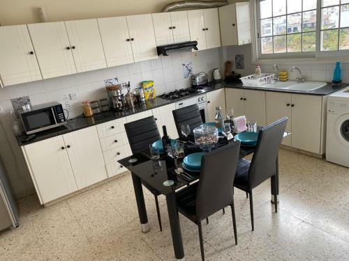 Apartamento Larnaca Comfort Rooms