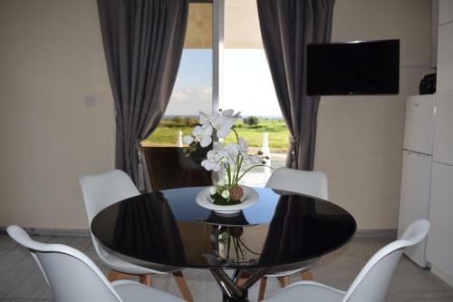 Mersinera Paradise Garden 2