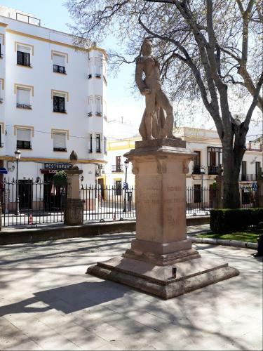 Apartamento Puerta Alameda Suites