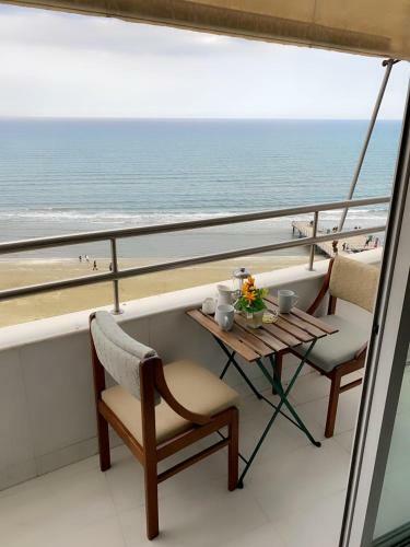 Apartamento Larnaca Seaview Rooms