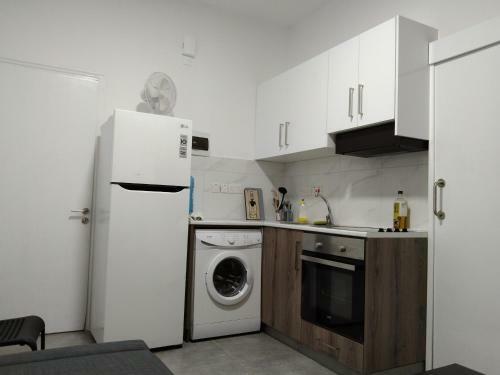 1 Bedroom Apartment In Larnaca Center