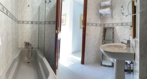Apartamentos Patio De Santa Mar�a