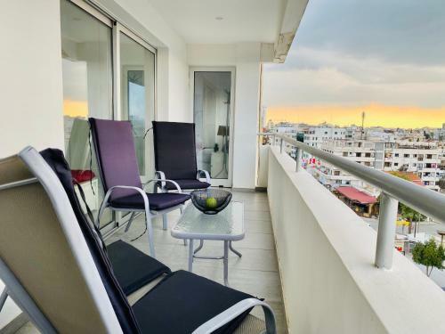 Apartamento Panoramic Seaside Getaway, 2-br Penthouse