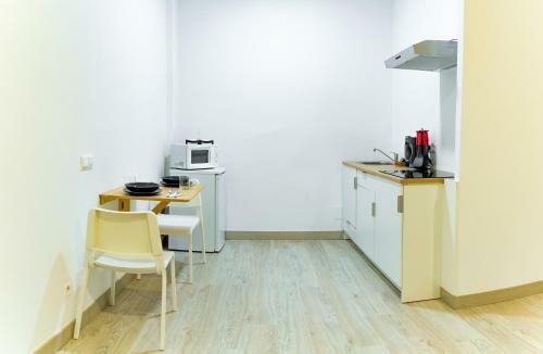 Espinel Apartments