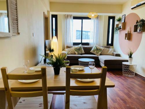 Celine's 2 Bedrooms Apartment In Larnaca Center
